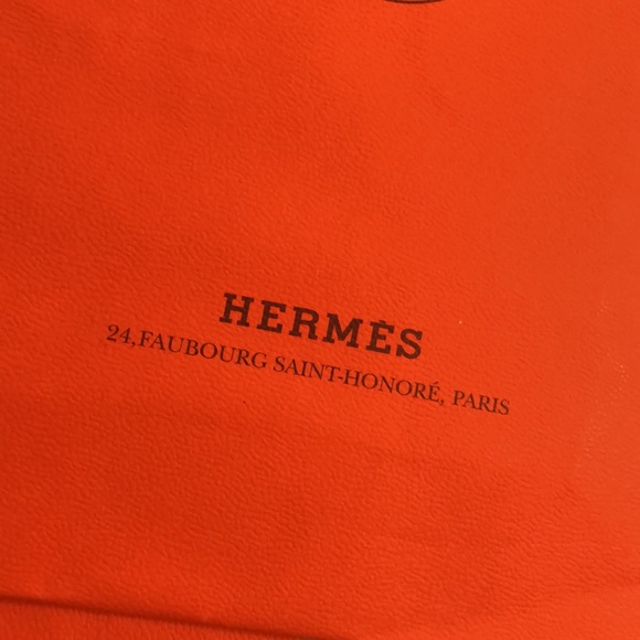 HERMES SHOPPING BAGS, HERMES Paper Shopping Bags, a set of 3 - Picture 5 of 8